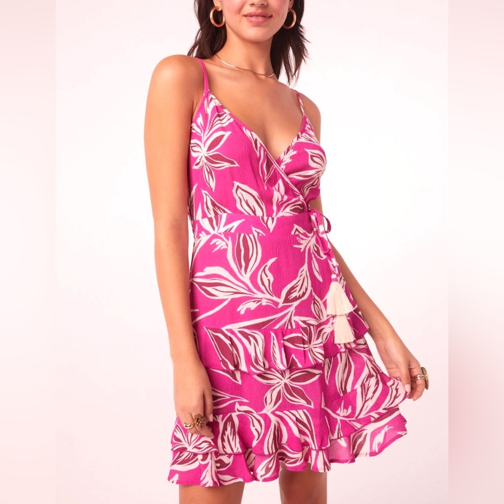 Band of The Free Mini Dress Fuchsia Floral Tiered Tropical Vacation SZ Med EUC